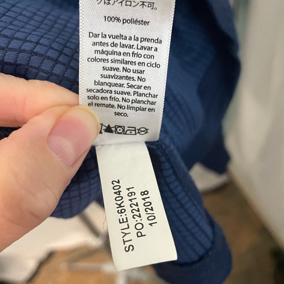 Vineyard Vines Performance M Sankatay 1/2 zip - Picture 7 of 8